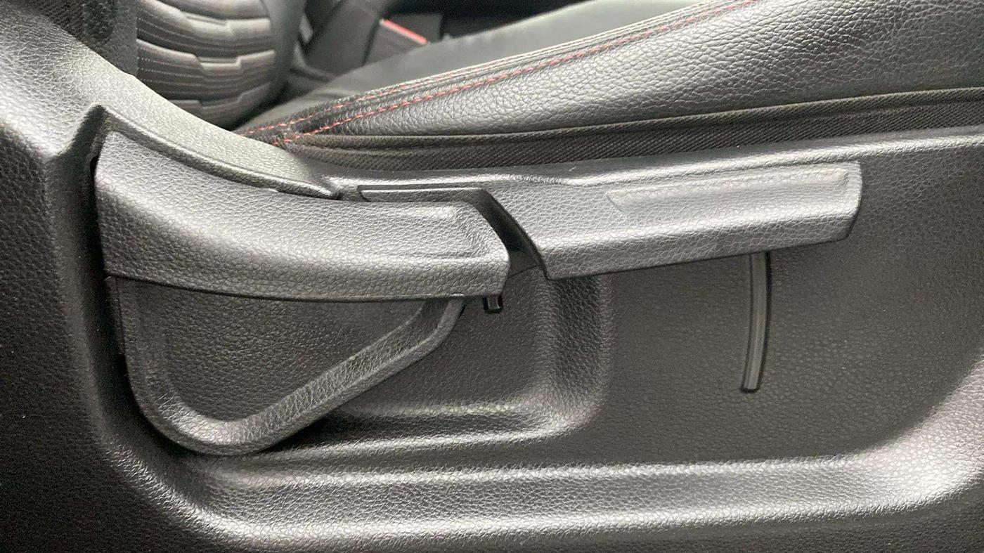 2021 KIA SONET GTX PLUS 1.0 IMT, Petrol, Manual, 66,902 km, Driver Side Adjustment Panel