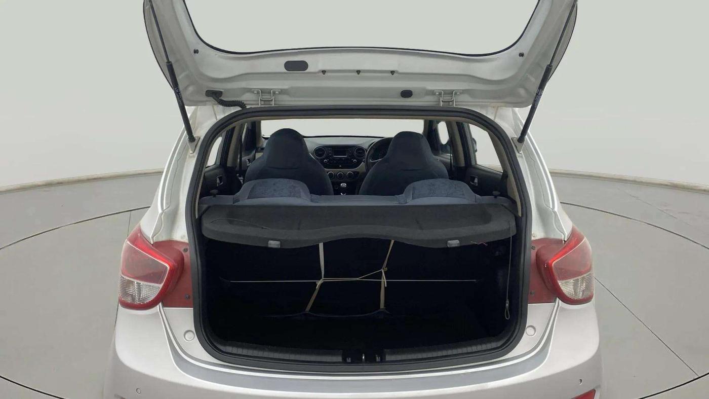 2014 Hyundai Grand i10 SPORTZ 1.2 KAPPA VTVT, Petrol, Manual, 60,744 km, Boot Inside
