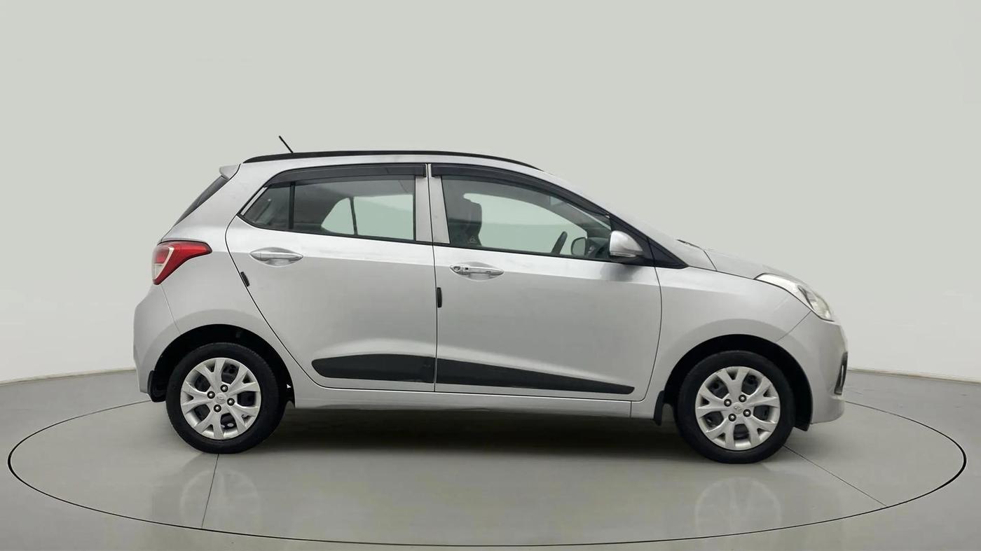 2014 Hyundai Grand i10 SPORTZ 1.2 KAPPA VTVT, Petrol, Manual, 60,744 km, Right Side View