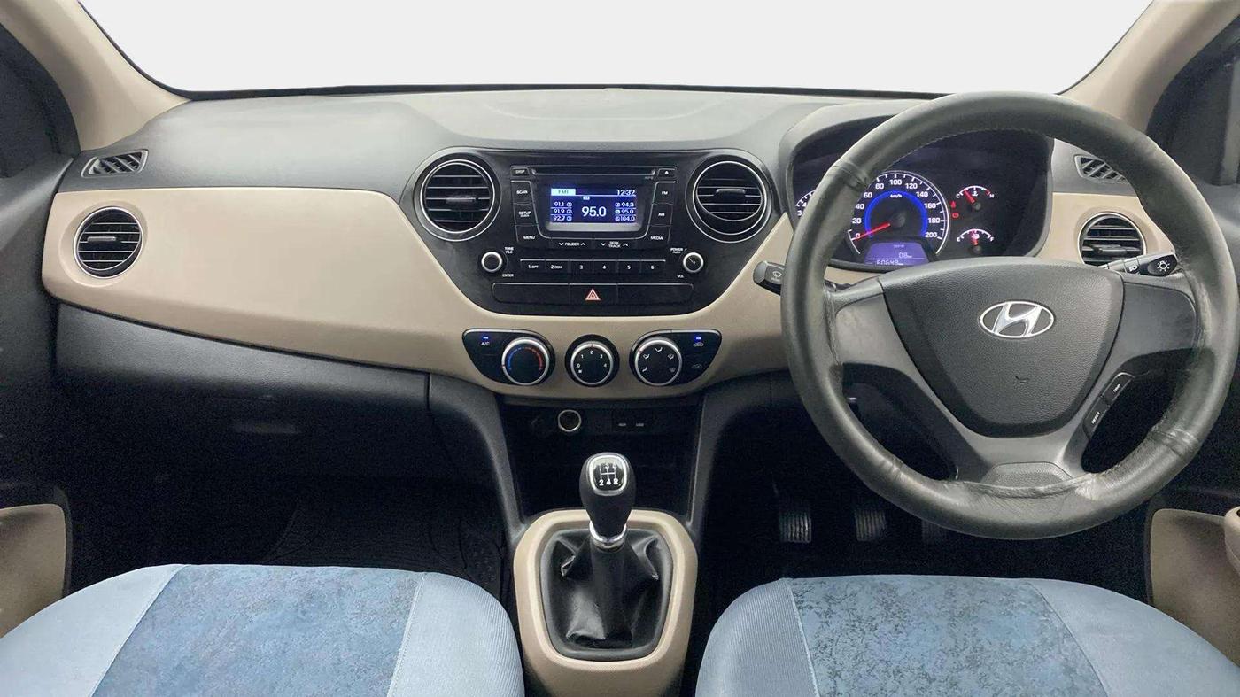 2014 Hyundai Grand i10 SPORTZ 1.2 KAPPA VTVT, Petrol, Manual, 60,744 km, Dashboard