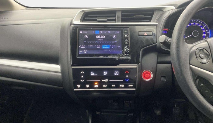 2019 Honda WR-V 1.5L I-DTEC VX MT, Diesel, Manual, 66,473 km, Infotainment system - Music system has minor cracks