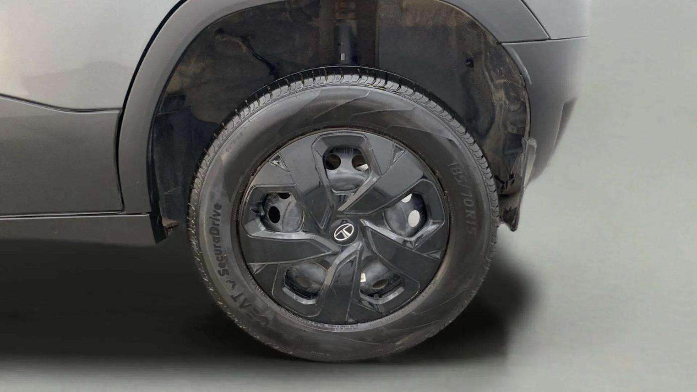 2023 Tata PUNCH ADVENTURE MT, Petrol, Manual, 8,698 km, Left Rear Wheel