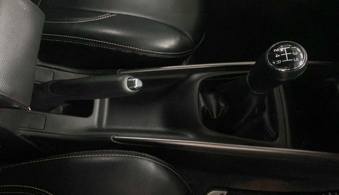 2020 Maruti Baleno DELTA PETROL 1.2, Petrol, Manual, 27,205 km, Gear Lever