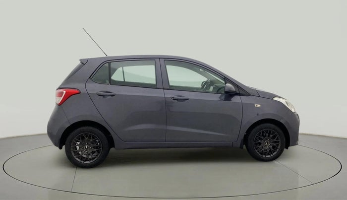 2017 Hyundai Grand i10 SPORTZ 1.2 KAPPA VTVT, Petrol, Manual, 67,604 km, Right Side View