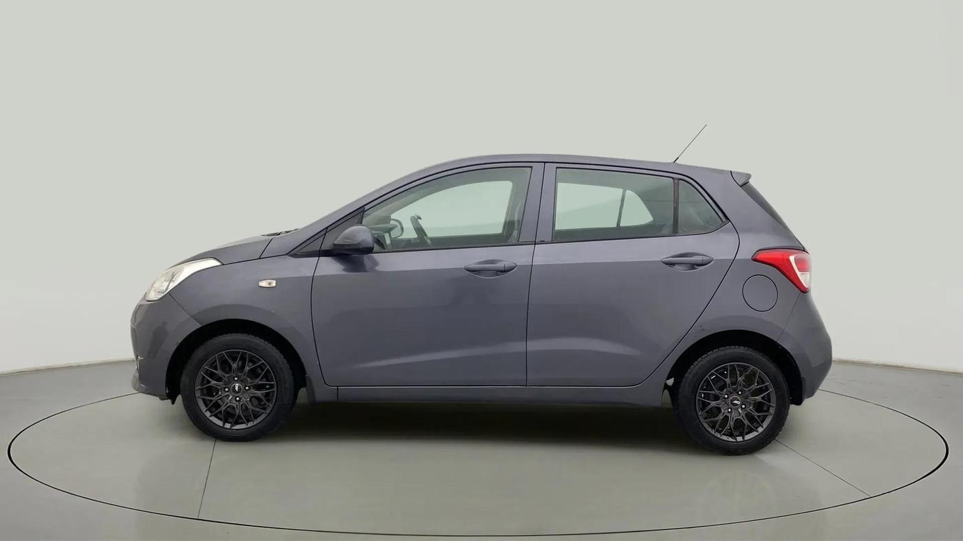 2017 Hyundai Grand i10 SPORTZ 1.2 KAPPA VTVT, Petrol, Manual, 67,604 km, Left Side