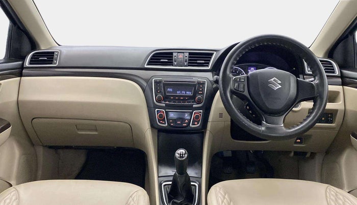 2017 Maruti Ciaz ZETA 1.4  MT PETROL, Petrol, Manual, 56,180 km, Dashboard