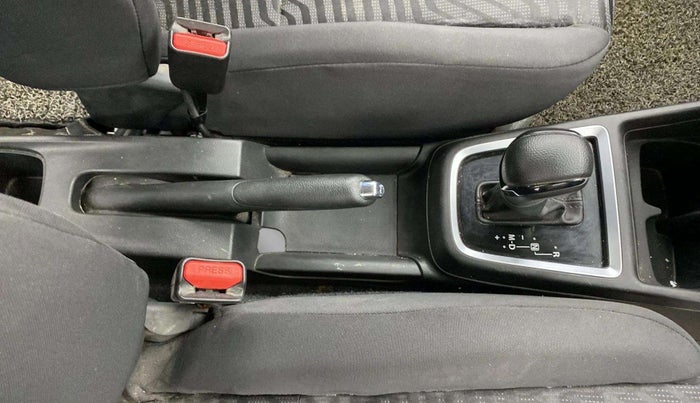 2022 Maruti Swift VXI AMT, Petrol, Automatic, 64,844 km, Gear Lever