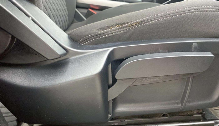 2019 Tata Harrier XT 2.0L KRYOTEC, Diesel, Manual, 71,280 km, Driver Side Adjustment Panel