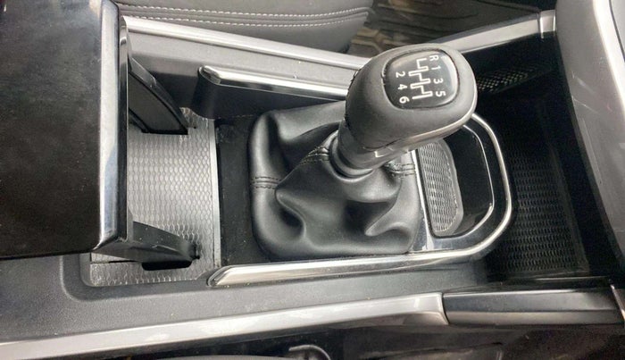 2019 Tata Harrier XT 2.0L KRYOTEC, Diesel, Manual, 71,280 km, Gear Lever