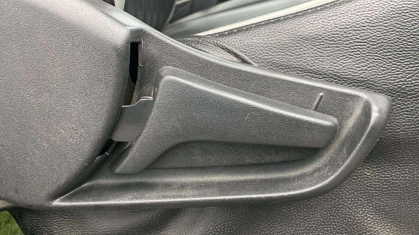 2019 Maruti S PRESSO VXI, Petrol, Manual, 46,011 km, Driver Side Adjustment Panel