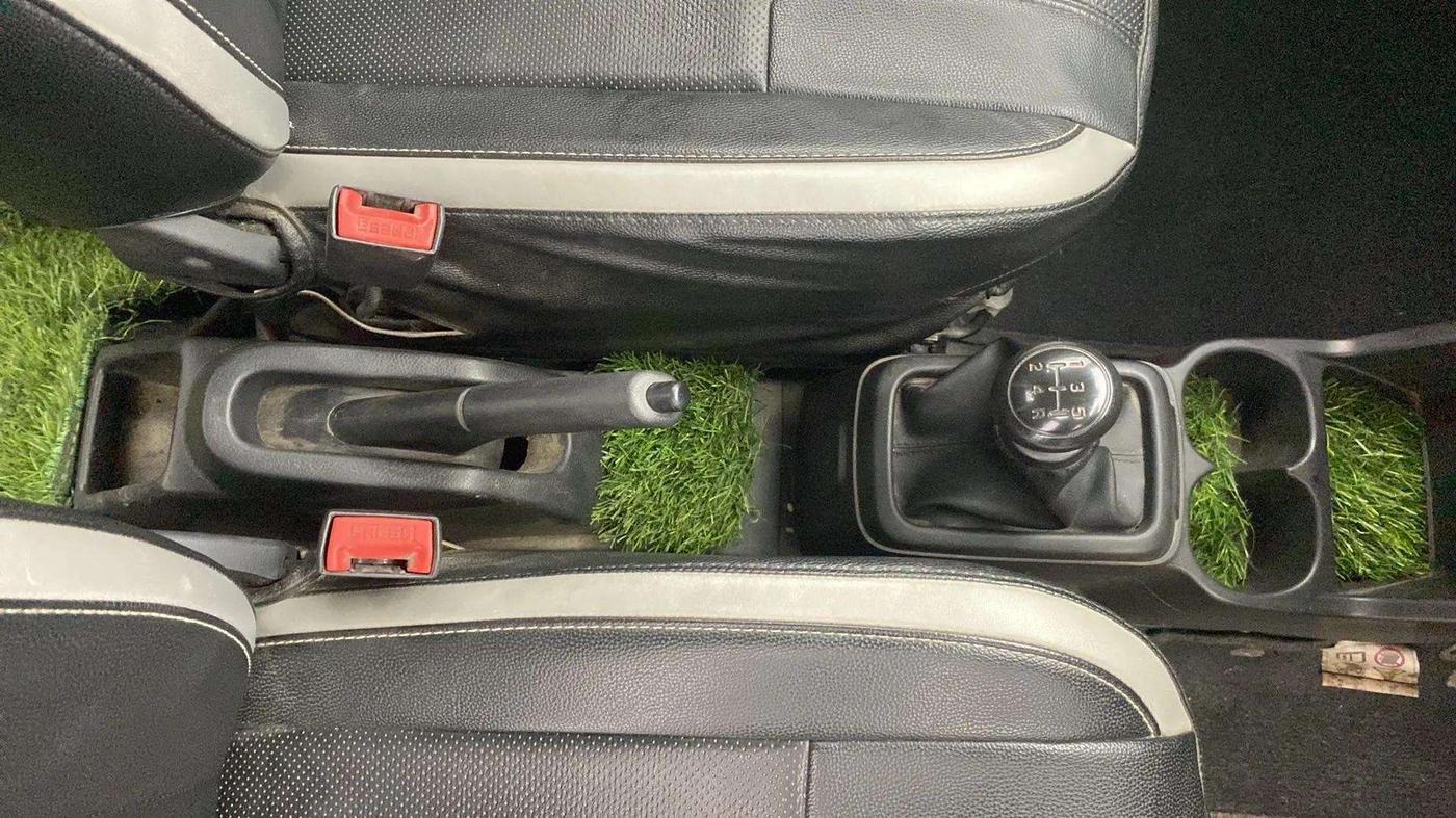 2019 Maruti S PRESSO VXI, Petrol, Manual, 46,011 km, Gear Lever