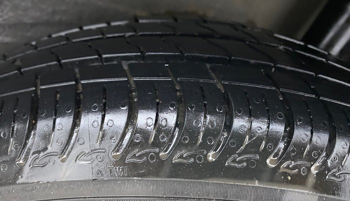 2020 Maruti S PRESSO VXI, Petrol, Manual, 31,652 km, Left Rear Tyre Tread