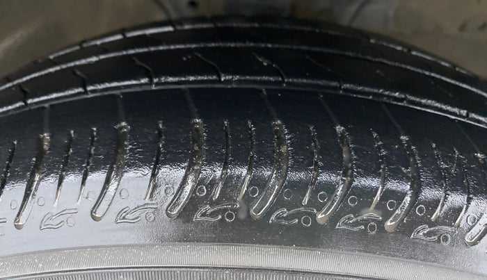 2020 Maruti S PRESSO VXI, Petrol, Manual, 31,652 km, Right Front Tyre Tread