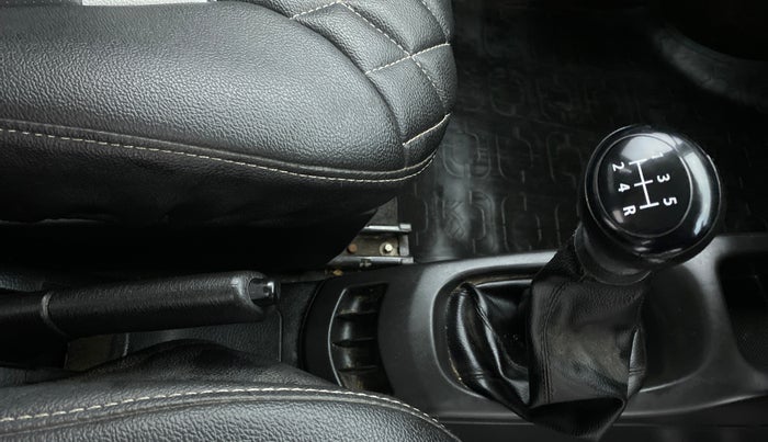 2013 Maruti Wagon R 1.0 LXI, Petrol, Manual, 56,484 km, Gear Lever
