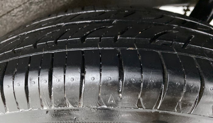 2013 Maruti Wagon R 1.0 LXI, Petrol, Manual, 56,484 km, Left Rear Tyre Tread