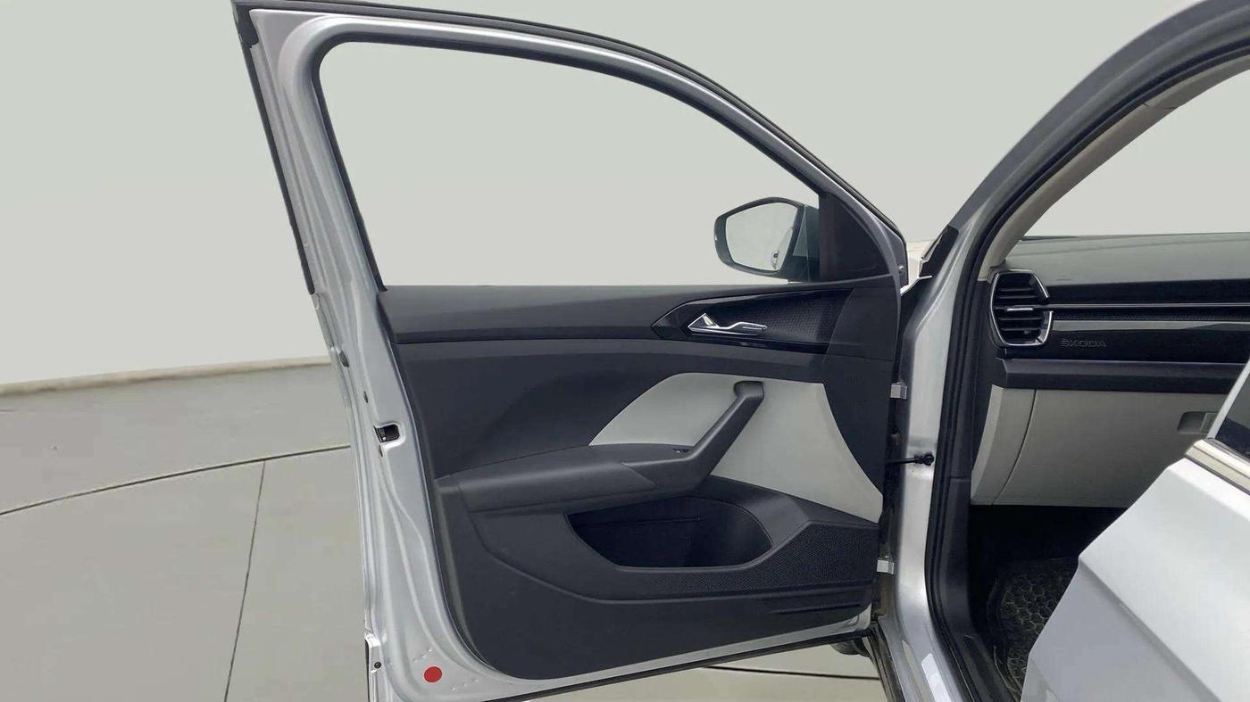 2022 Skoda KUSHAQ STYLE 1.0L TSI AT, Petrol, Automatic, 21,022 km, LHS Front Door