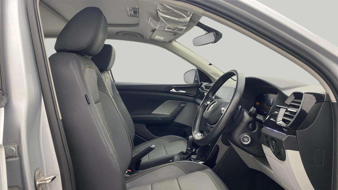 2022 Skoda KUSHAQ STYLE 1.0L TSI AT, Petrol, Automatic, 21,022 km, Right Side Front Door Cabin