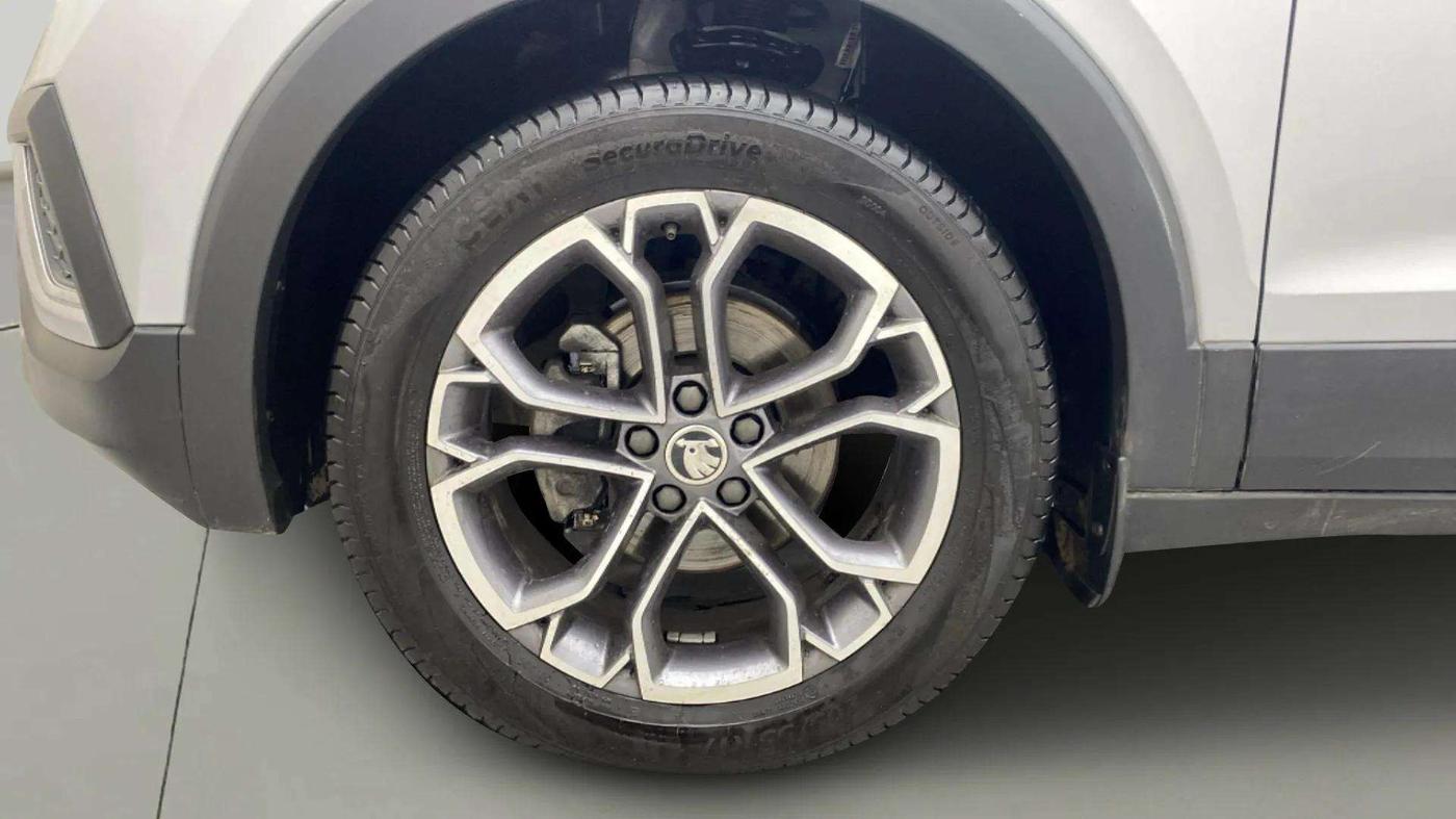 2022 Skoda KUSHAQ STYLE 1.0L TSI AT, Petrol, Automatic, 21,022 km, Left Front Wheel