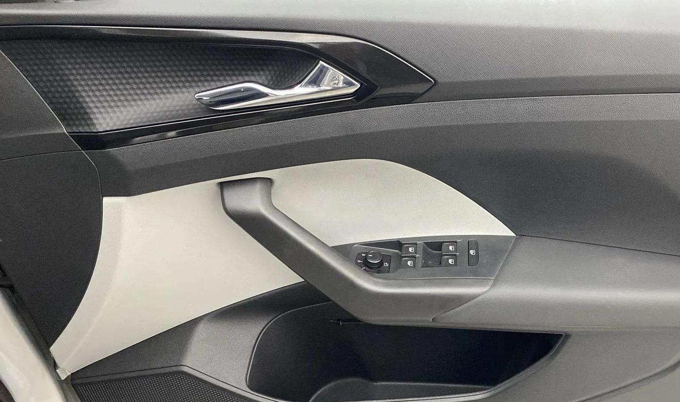 2022 Skoda KUSHAQ STYLE 1.0L TSI AT, Petrol, Automatic, 21,022 km, Driver Side Door Panels Control
