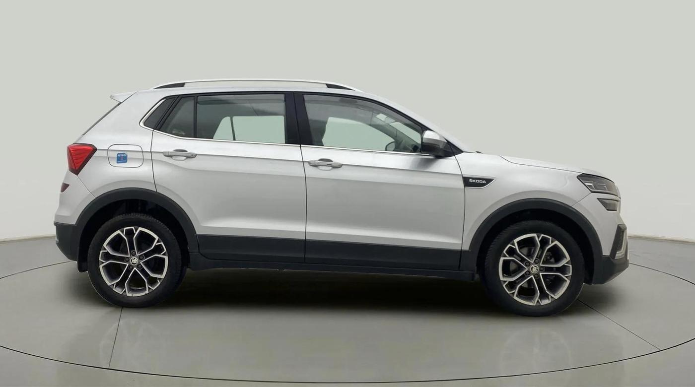 2022 Skoda KUSHAQ STYLE 1.0L TSI AT, Petrol, Automatic, 21,022 km, Right Side View