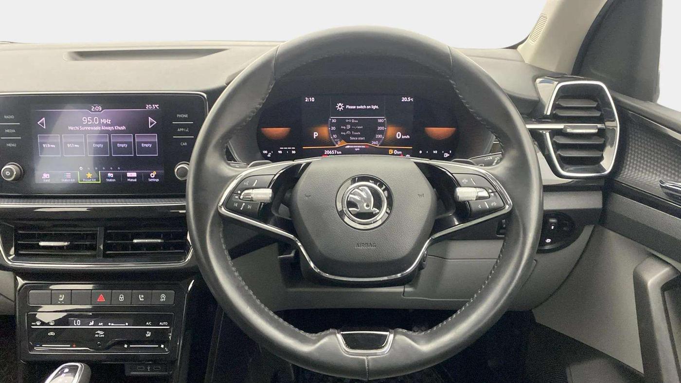 2022 Skoda KUSHAQ STYLE 1.0L TSI AT, Petrol, Automatic, 21,022 km, Steering Wheel Close Up