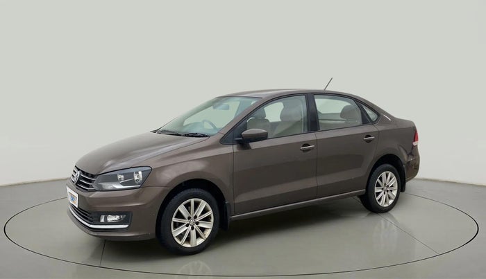 2015 Volkswagen Vento HIGHLINE 1.6 MPI, Petrol, Manual, 77,287 km, Left Front Diagonal