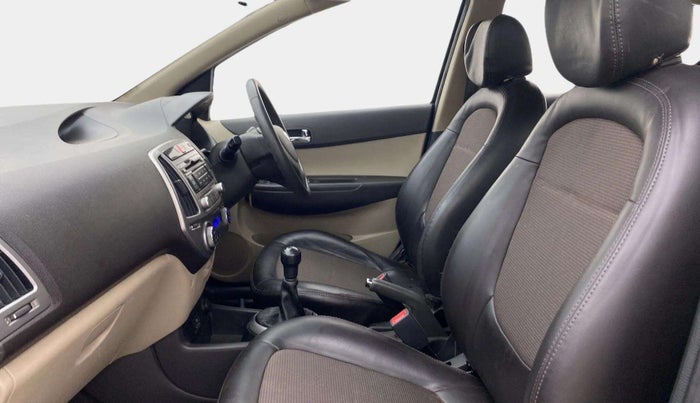 2013 Hyundai i20 MAGNA 1.2, Petrol, Manual, 88,559 km, Right Side Front Door Cabin