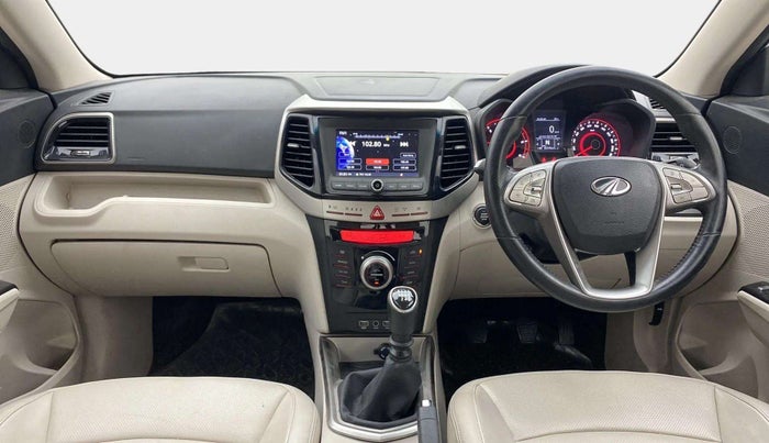 2019 Mahindra XUV300 W8 (O) 1.5 DIESEL, Diesel, Manual, 62,238 km, Dashboard