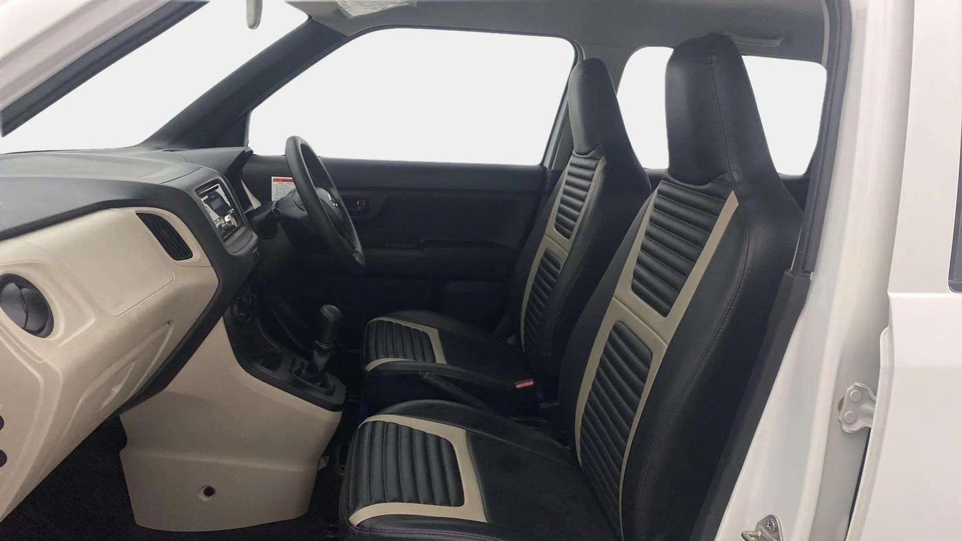 2022 Maruti New Wagon-R LXI CNG 1.0, CNG, Manual, 26,822 km, Right Side Front Door Cabin
