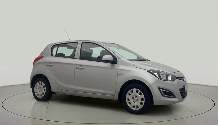 2013 Hyundai i20 MAGNA 1.2, Petrol, Manual, 42,088 km, Right Front Diagonal