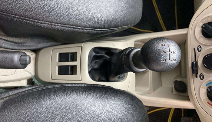 2019 Maruti Alto VXI, Petrol, Manual, 34,054 km, Gear Lever