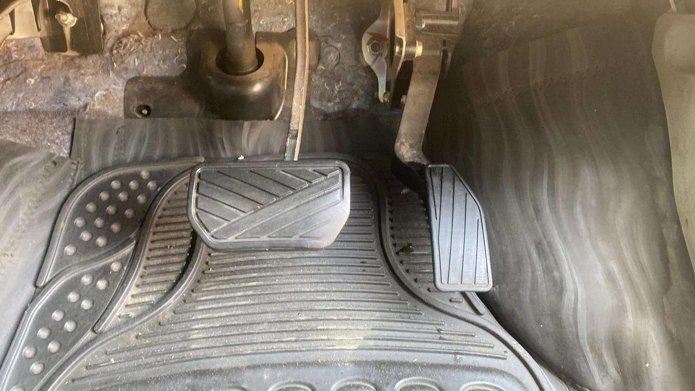 2015 Maruti Celerio VXI AMT, Petrol, Automatic, 51,753 km, Pedals