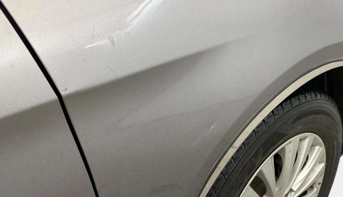 2017 Maruti Ciaz ZETA 1.4  AT PETROL, Petrol, Automatic, 31,298 km, Right fender - Slightly dented