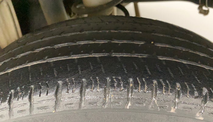 2016 Maruti Alto K10 VXI AMT, Petrol, Automatic, 45,440 km, Left Rear Tyre Tread