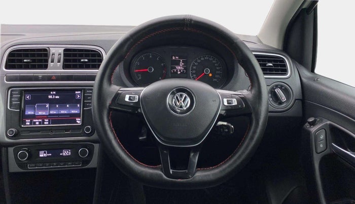 2020 Volkswagen Polo HIGHLINE PLUS 1.0, Petrol, Manual, 75,974 km, Steering Wheel Close Up