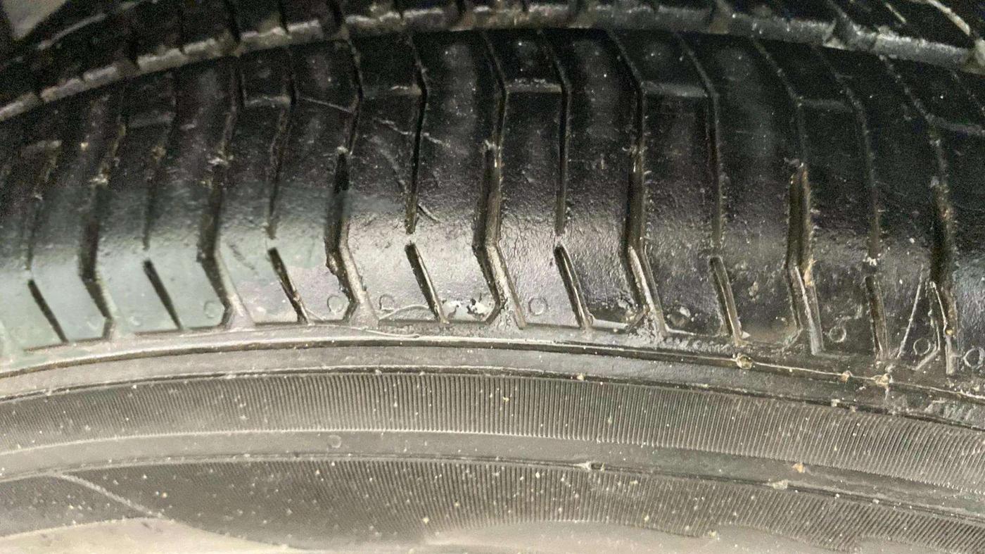 2017 Hyundai Creta E PLUS 1.6 PETROL, Petrol, Manual, 46,203 km, Right Front Tyre Tread