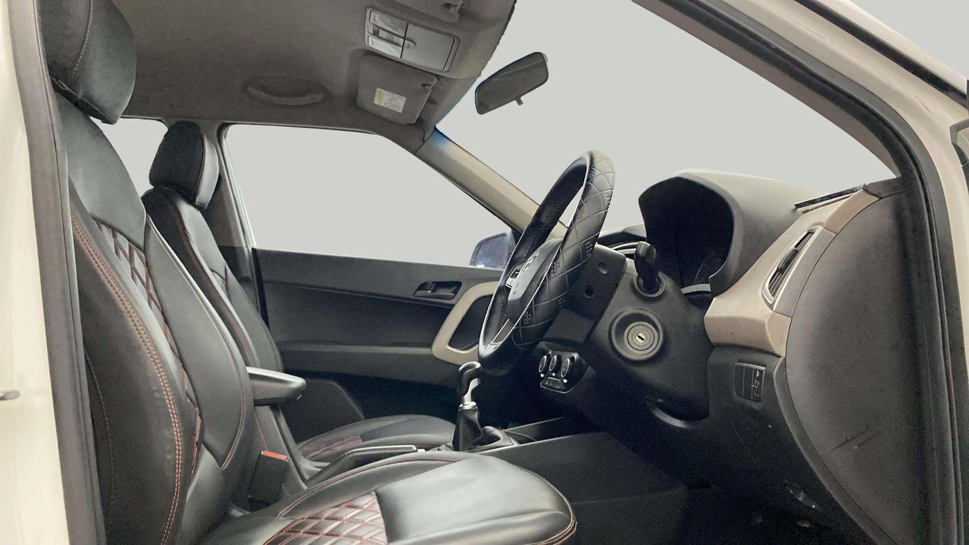 2017 Hyundai Creta E PLUS 1.6 PETROL, Petrol, Manual, 46,203 km, Right Side Front Door Cabin