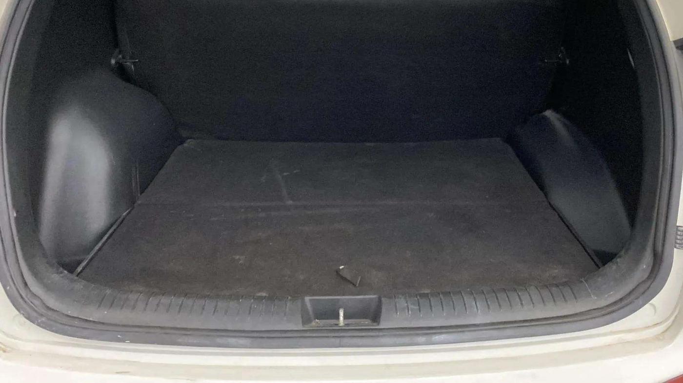 2017 Hyundai Creta E PLUS 1.6 PETROL, Petrol, Manual, 46,203 km, Boot Inside