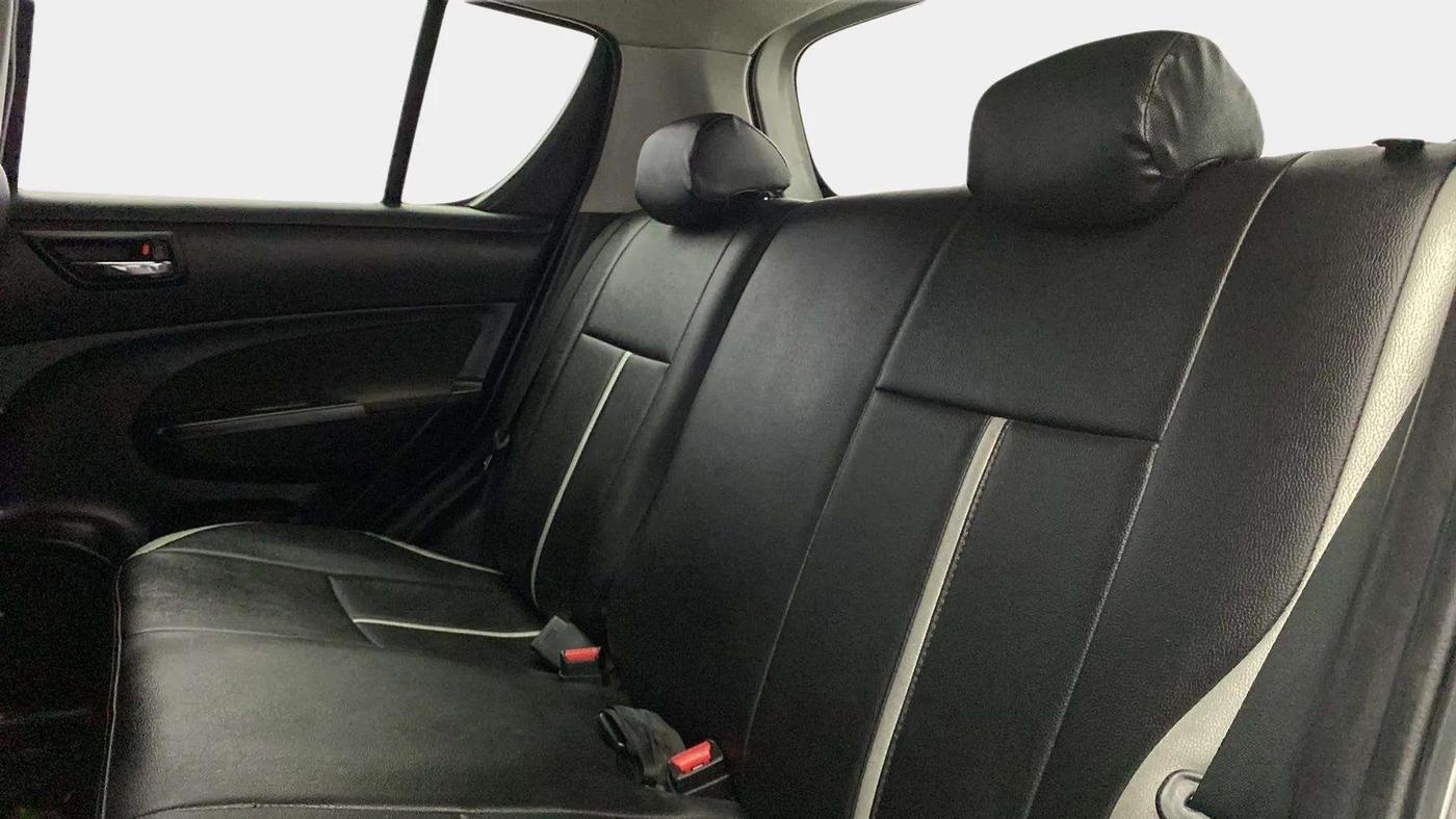 2015 Maruti Swift VXI, Petrol, Manual, 65,883 km, Right Side Rear Door Cabin