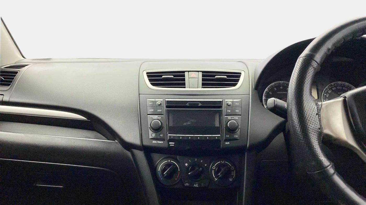 2015 Maruti Swift VXI, Petrol, Manual, 65,883 km, Air Conditioner