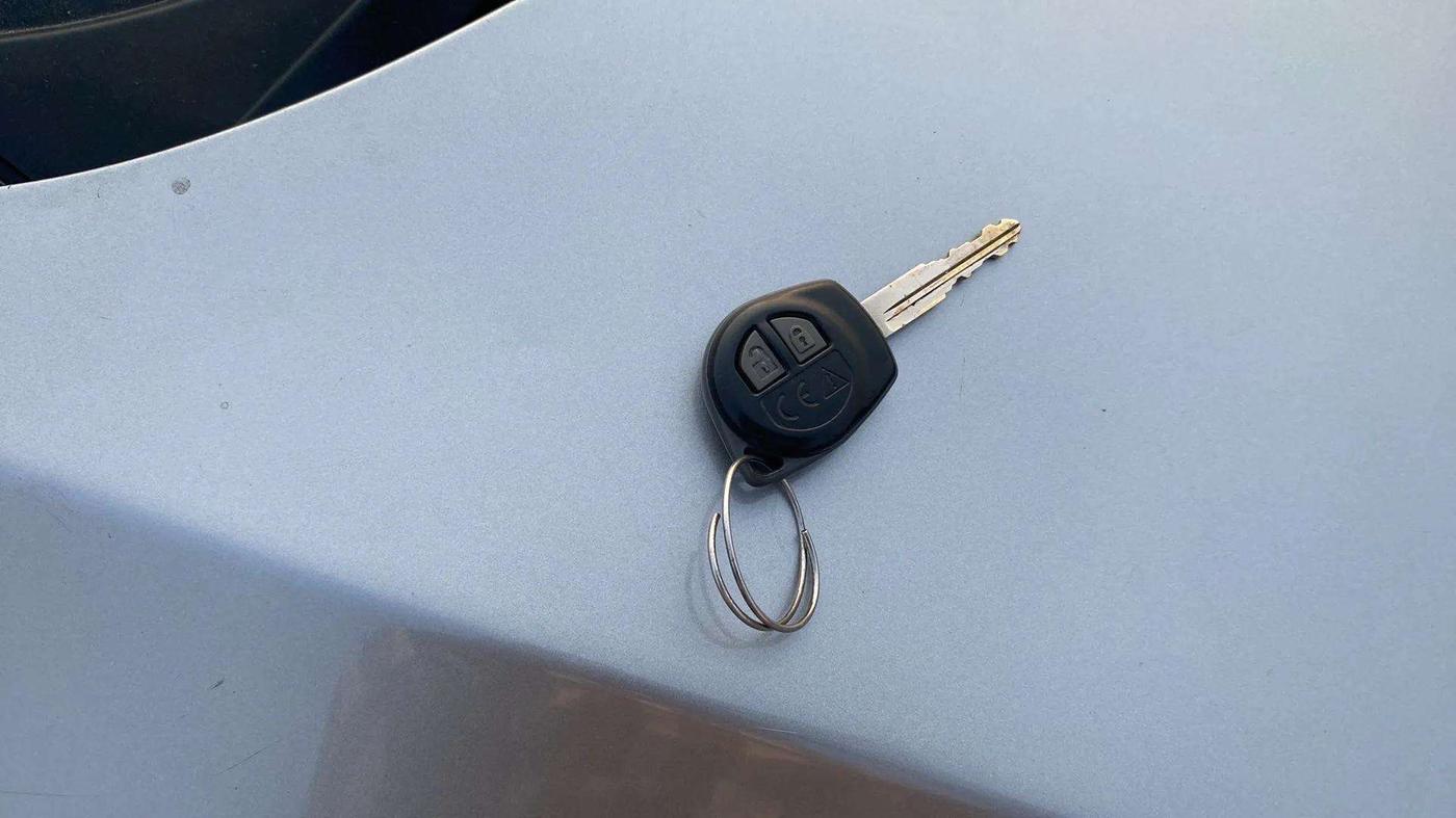 2017 Maruti Baleno DELTA PETROL 1.2, Petrol, Manual, 48,342 km, Key Close Up