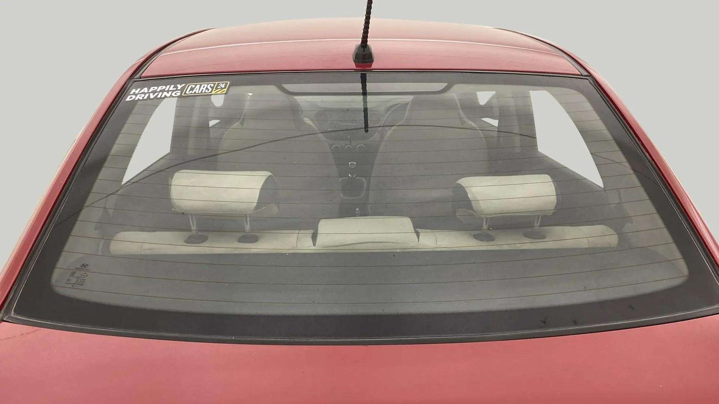 2014 Hyundai Xcent S (O) 1.2, Petrol, Manual, 46,931 km, Rear Windshield