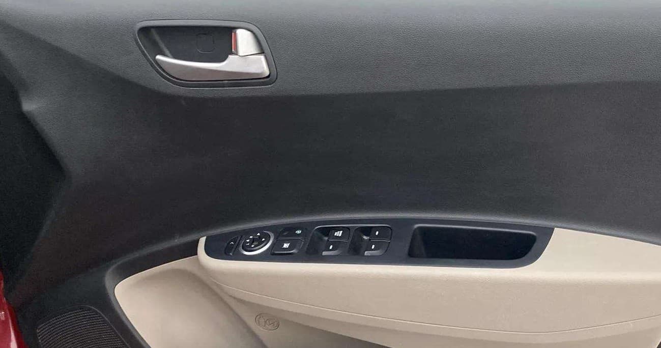 2014 Hyundai Xcent S (O) 1.2, Petrol, Manual, 46,931 km, Driver Side Door Panels Control