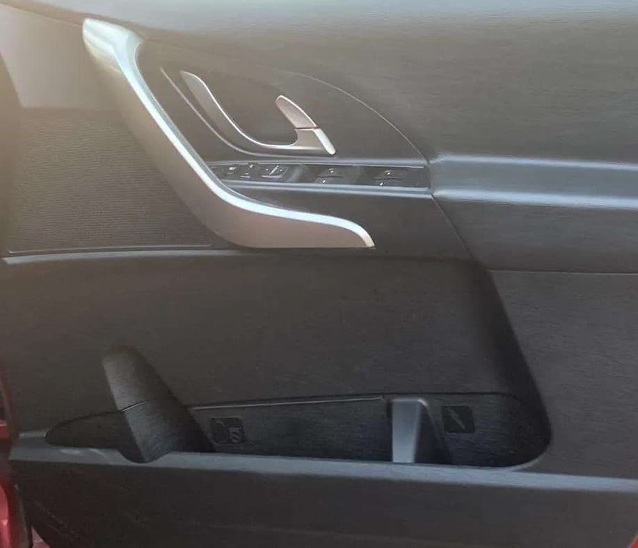 2018 Mahindra XUV500 W7 AT, Diesel, Automatic, 49,203 km, Driver Side Door Panels Control
