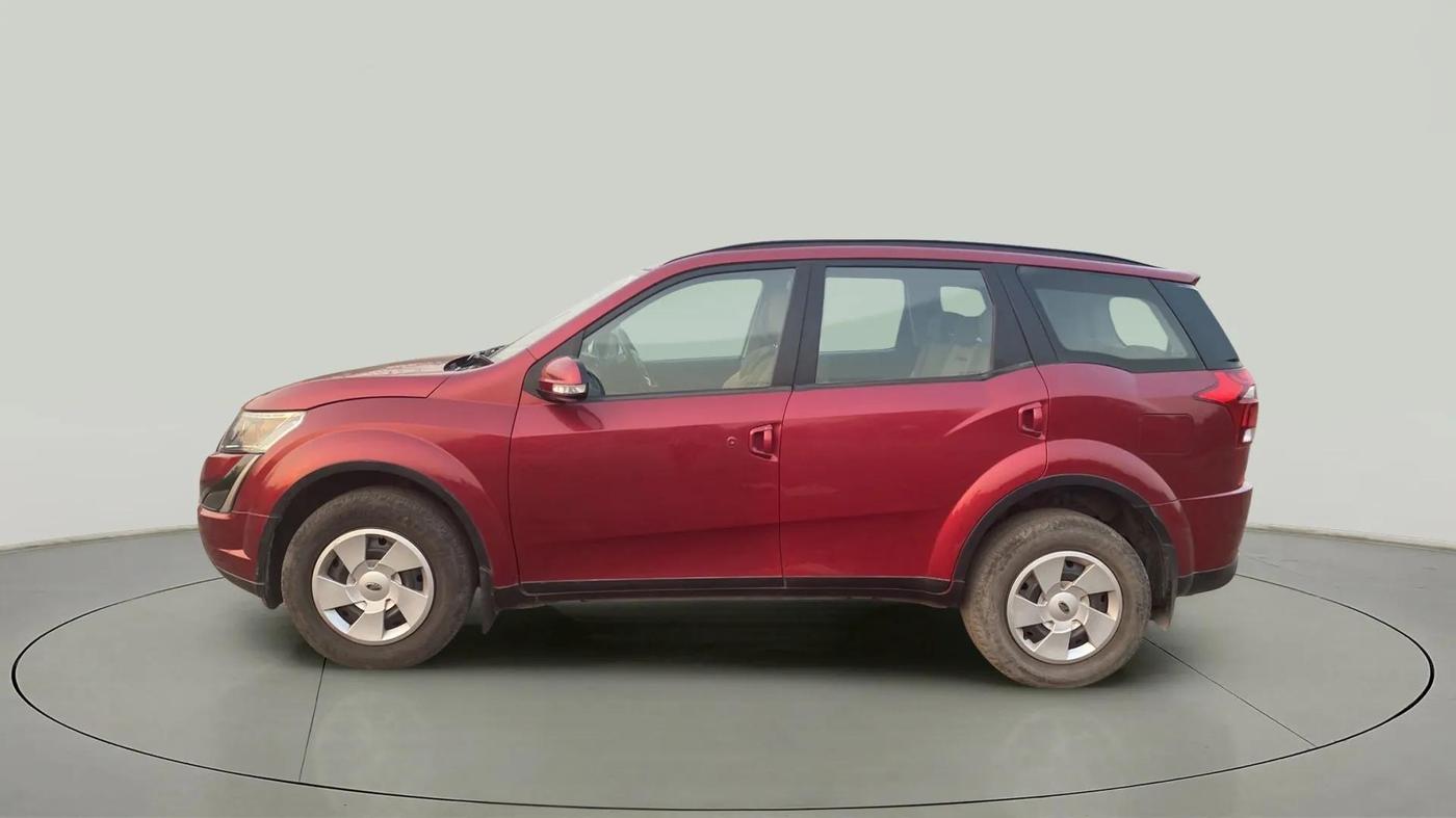 2018 Mahindra XUV500 W7 AT, Diesel, Automatic, 49,203 km, Left Side