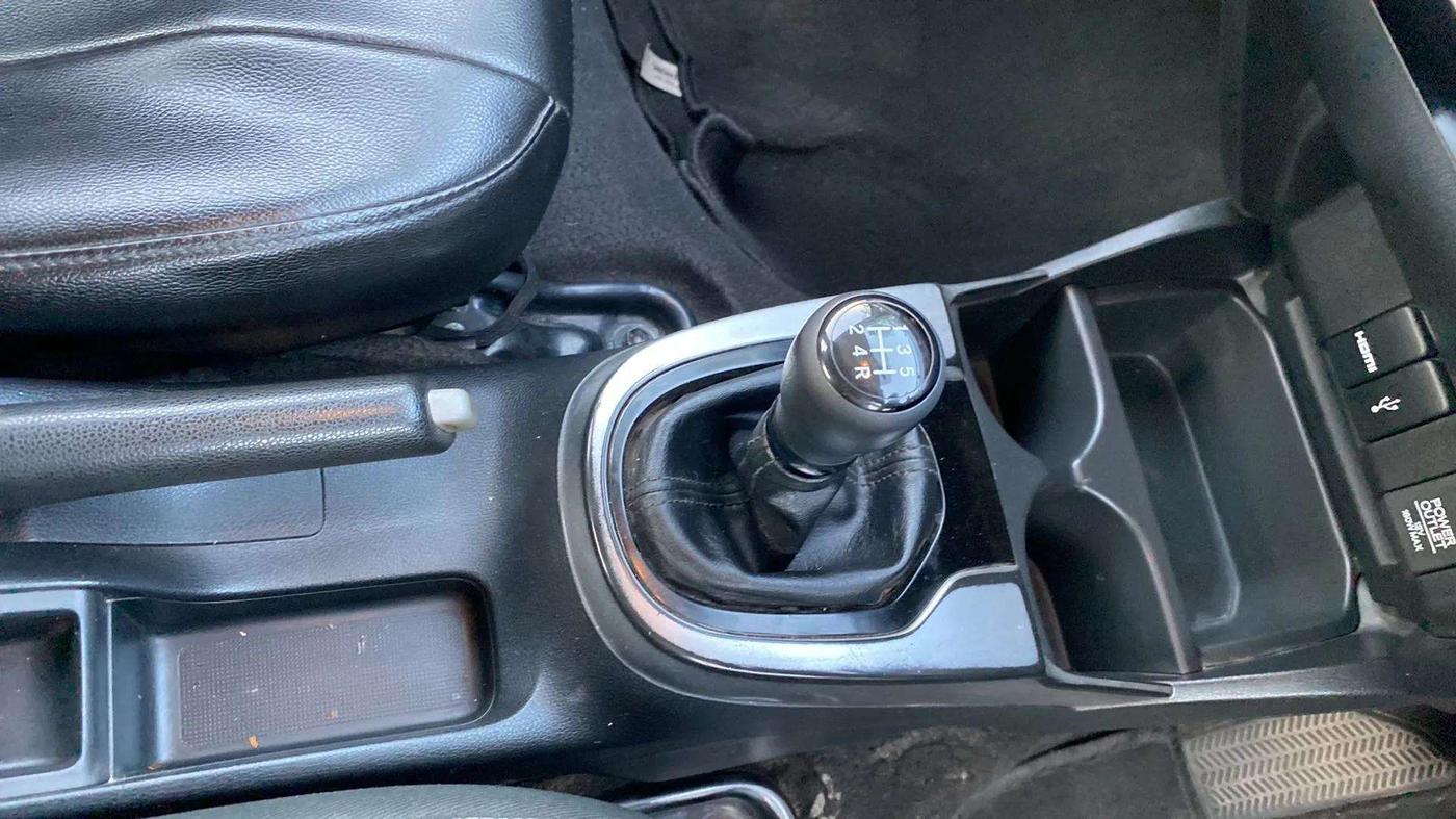 2019 Honda WR-V 1.2L I-VTEC VX MT, Petrol, Manual, 58,904 km, Gear Lever