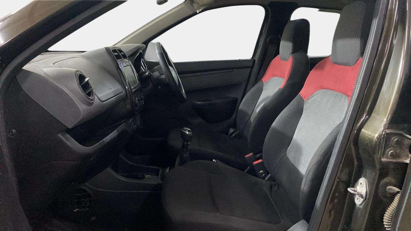 2019 Renault Kwid RXT 0.8, Petrol, Manual, 76,702 km, Right Side Front Door Cabin