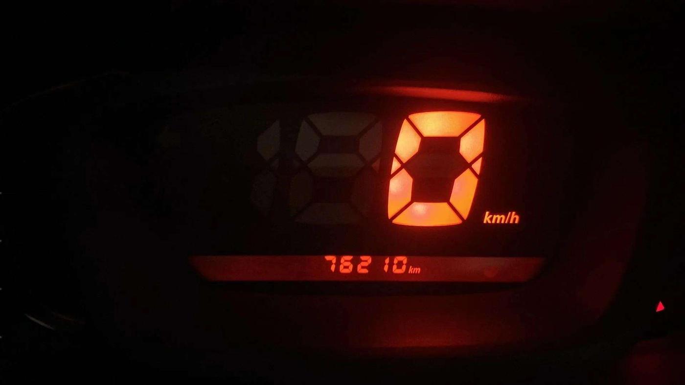 2019 Renault Kwid RXT 0.8, Petrol, Manual, 76,702 km, Odometer Image