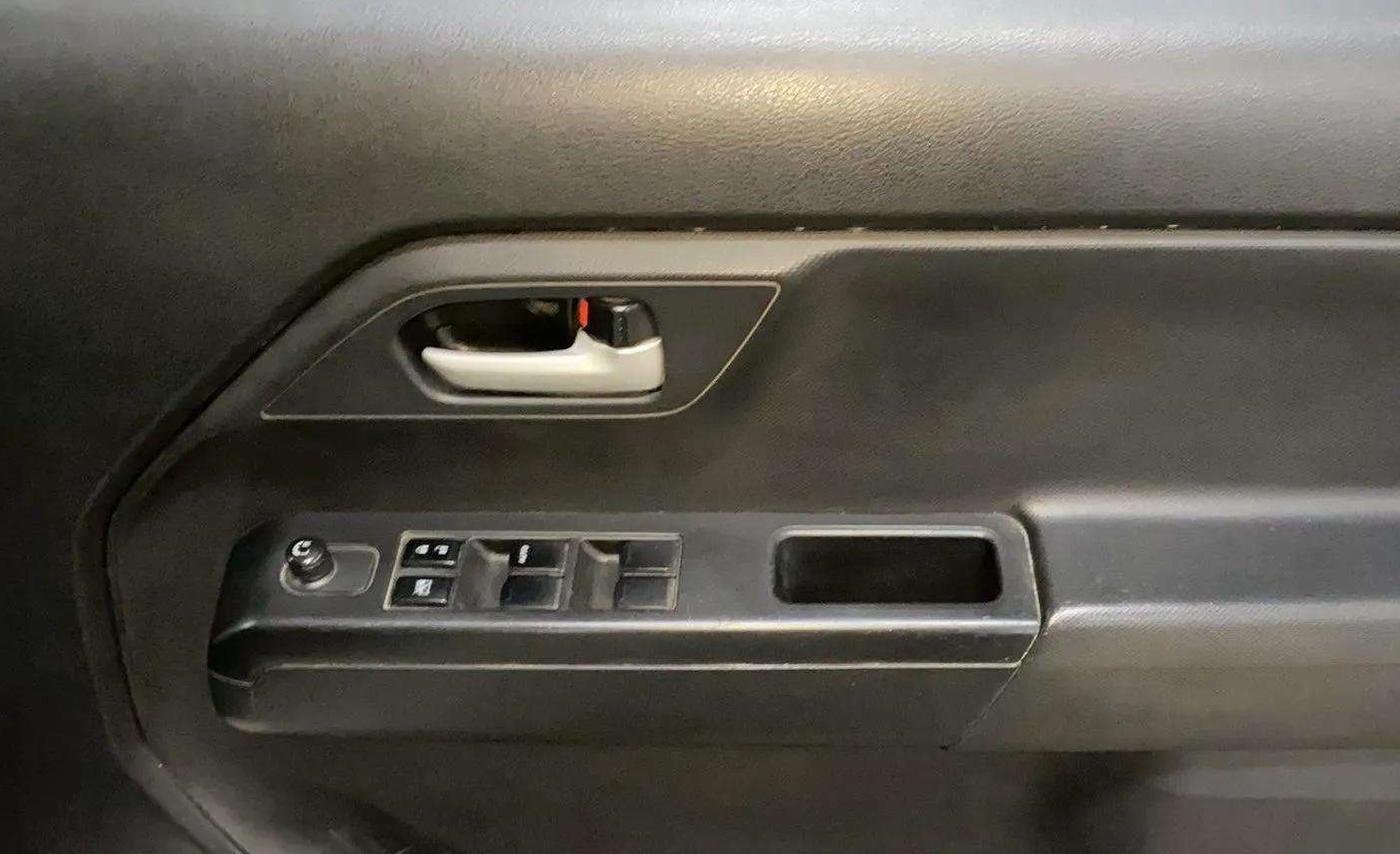 2021 Maruti New Wagon-R VXI 1.0, Petrol, Manual, 25,640 km, Driver Side Door Panels Control