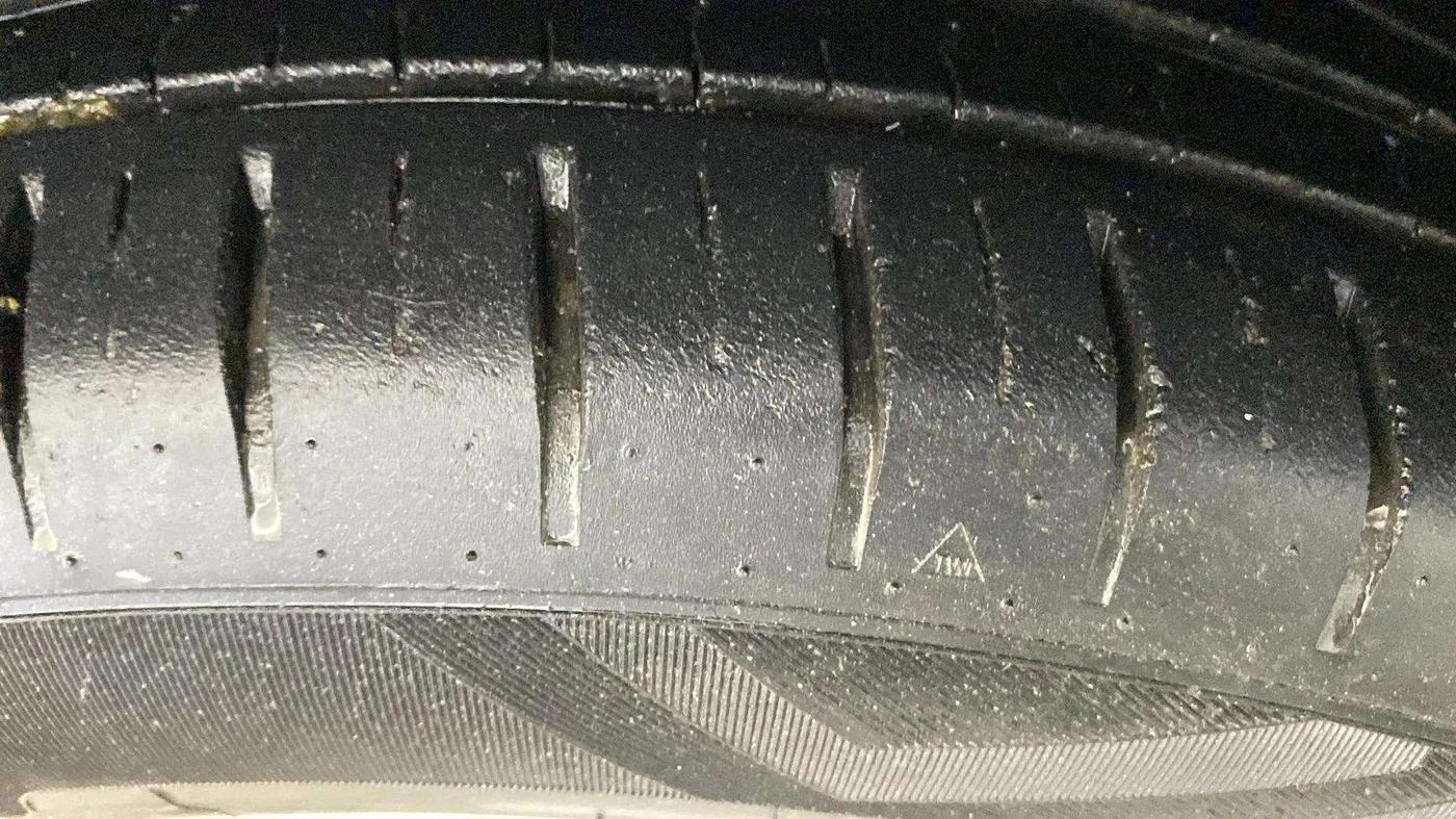 2021 Maruti Baleno ZETA CVT PETROL 1.2, Petrol, Automatic, 30,809 km, Right Front Tyre Tread